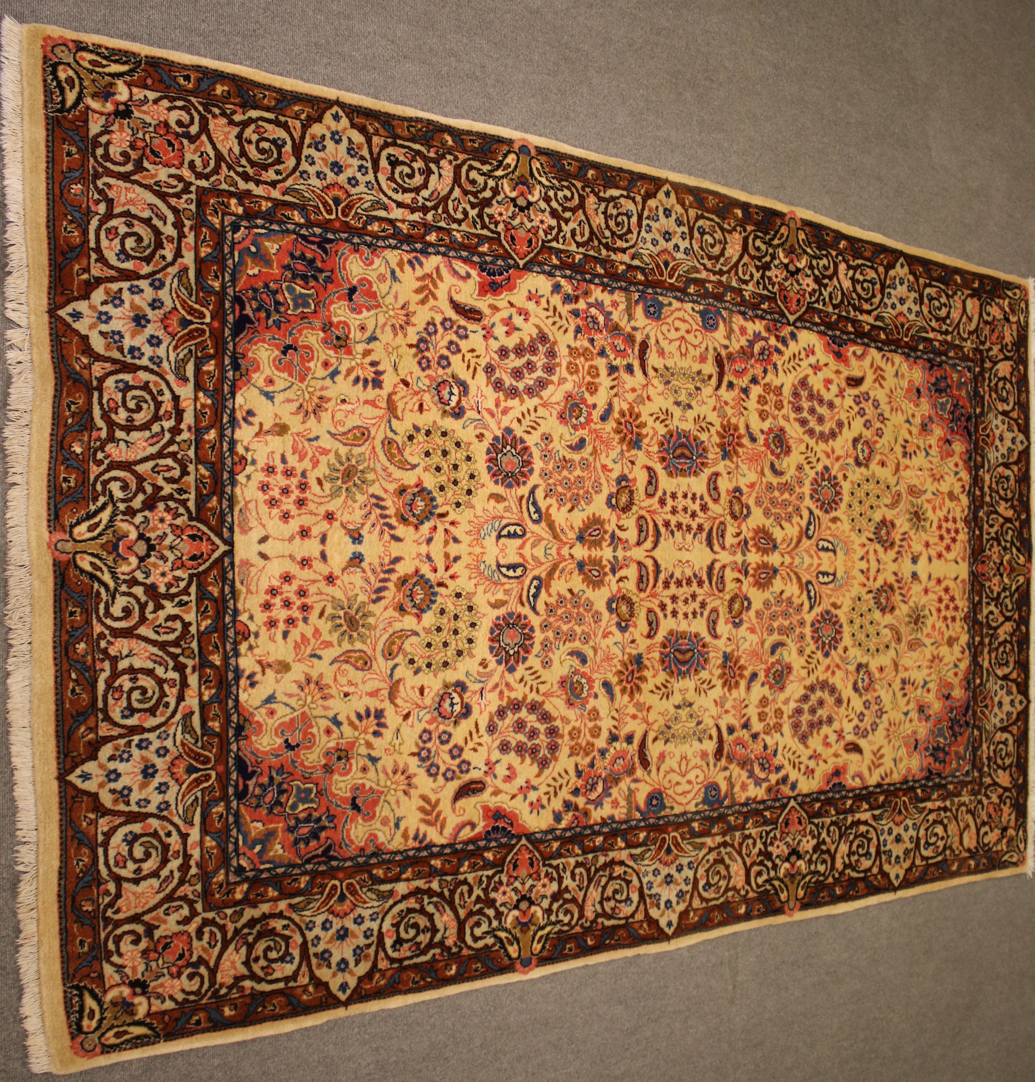 Sarouk rug