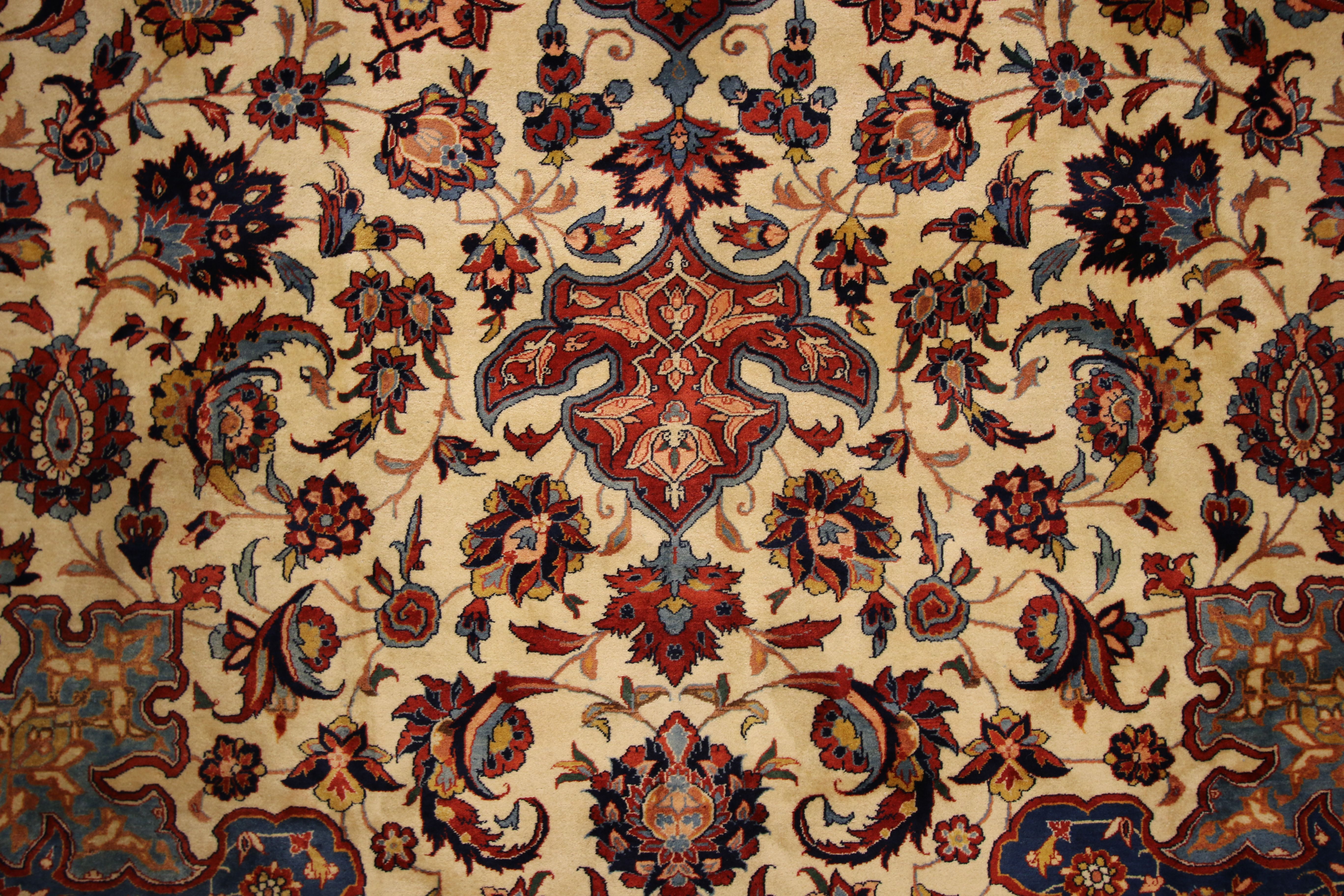 Isfahan carpet