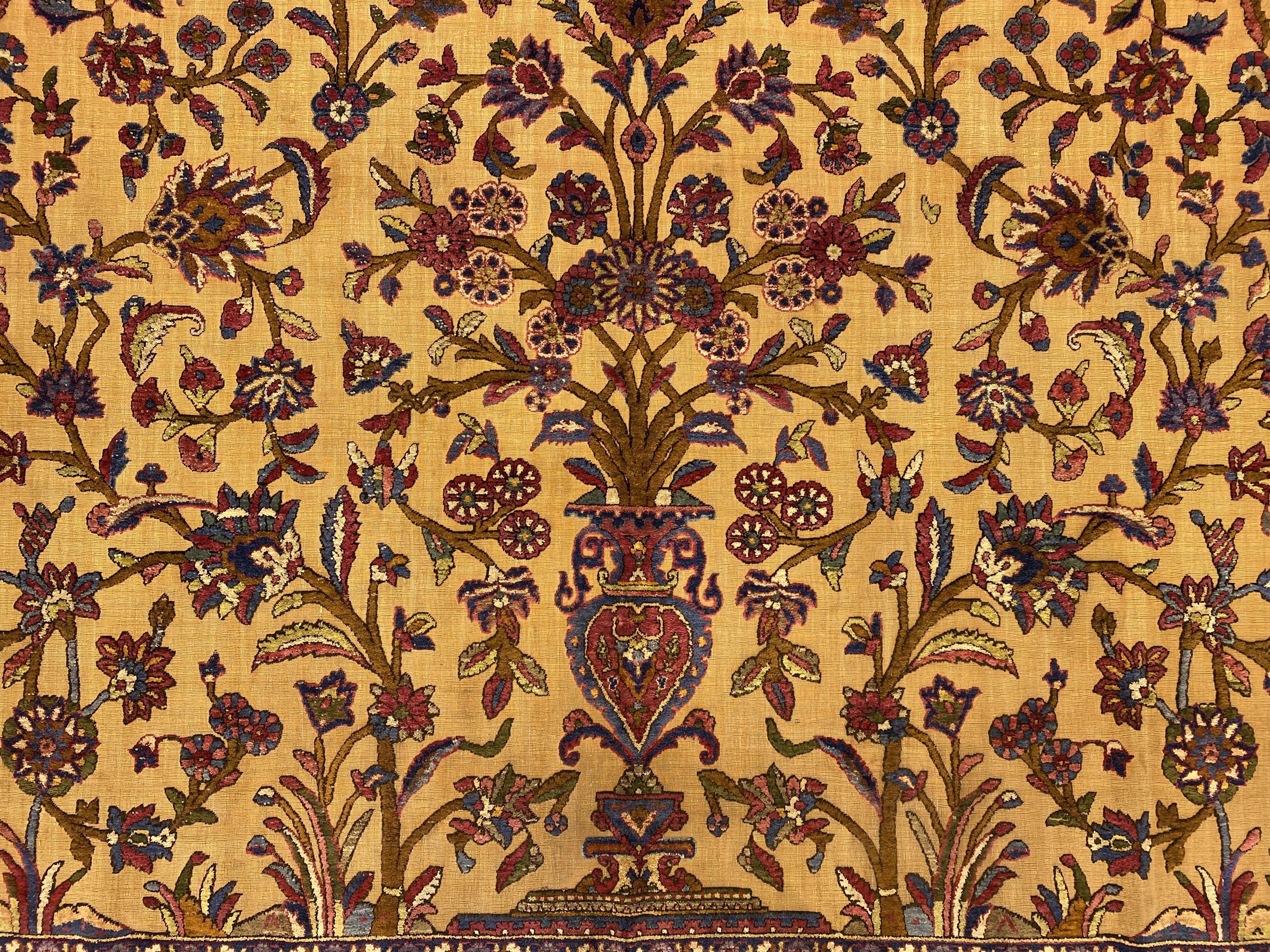 Antique Souf Kashan rug