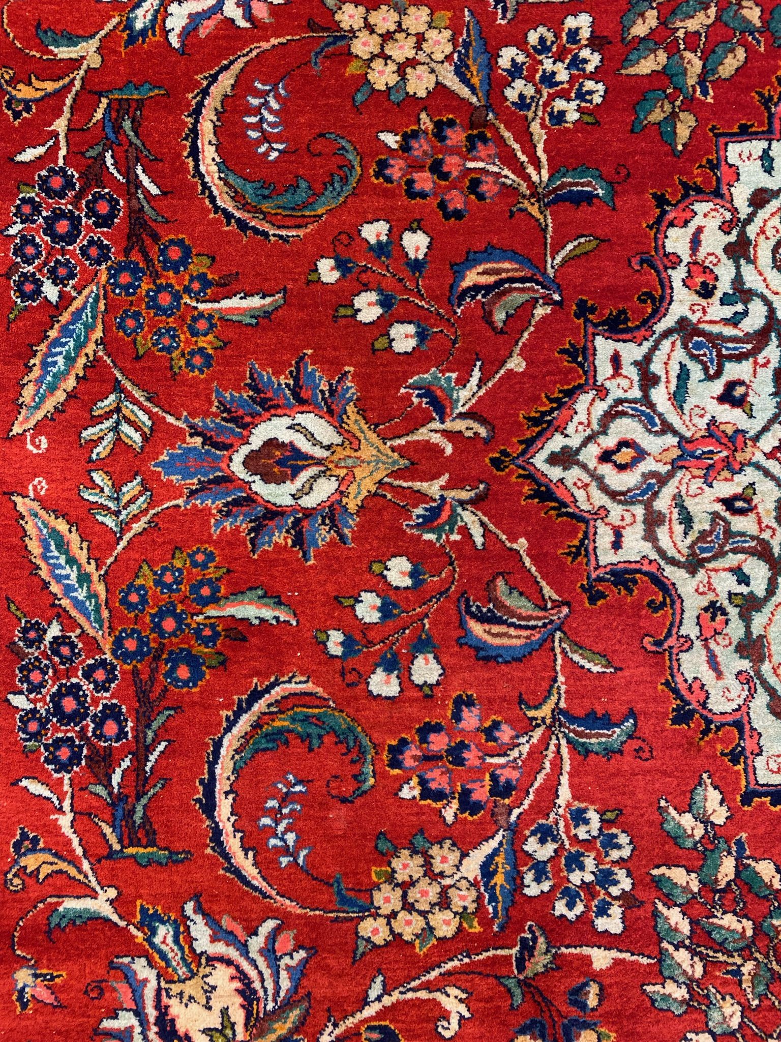 Antique Sarok Carpet 