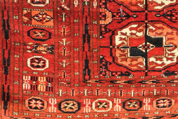 Antique Tekke rug