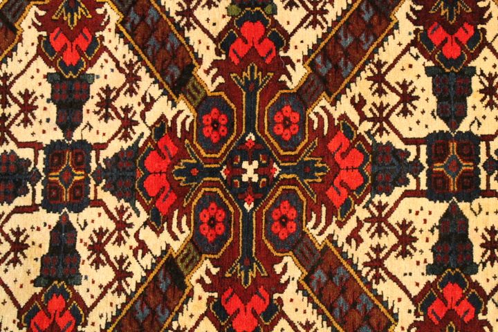 Antique Zekhor rug