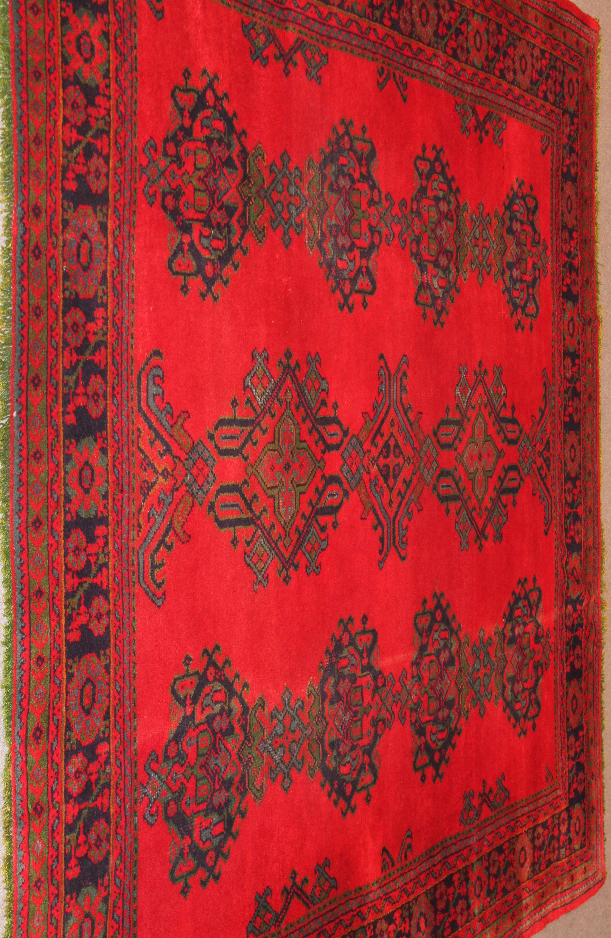 Antique Ushak carpet
