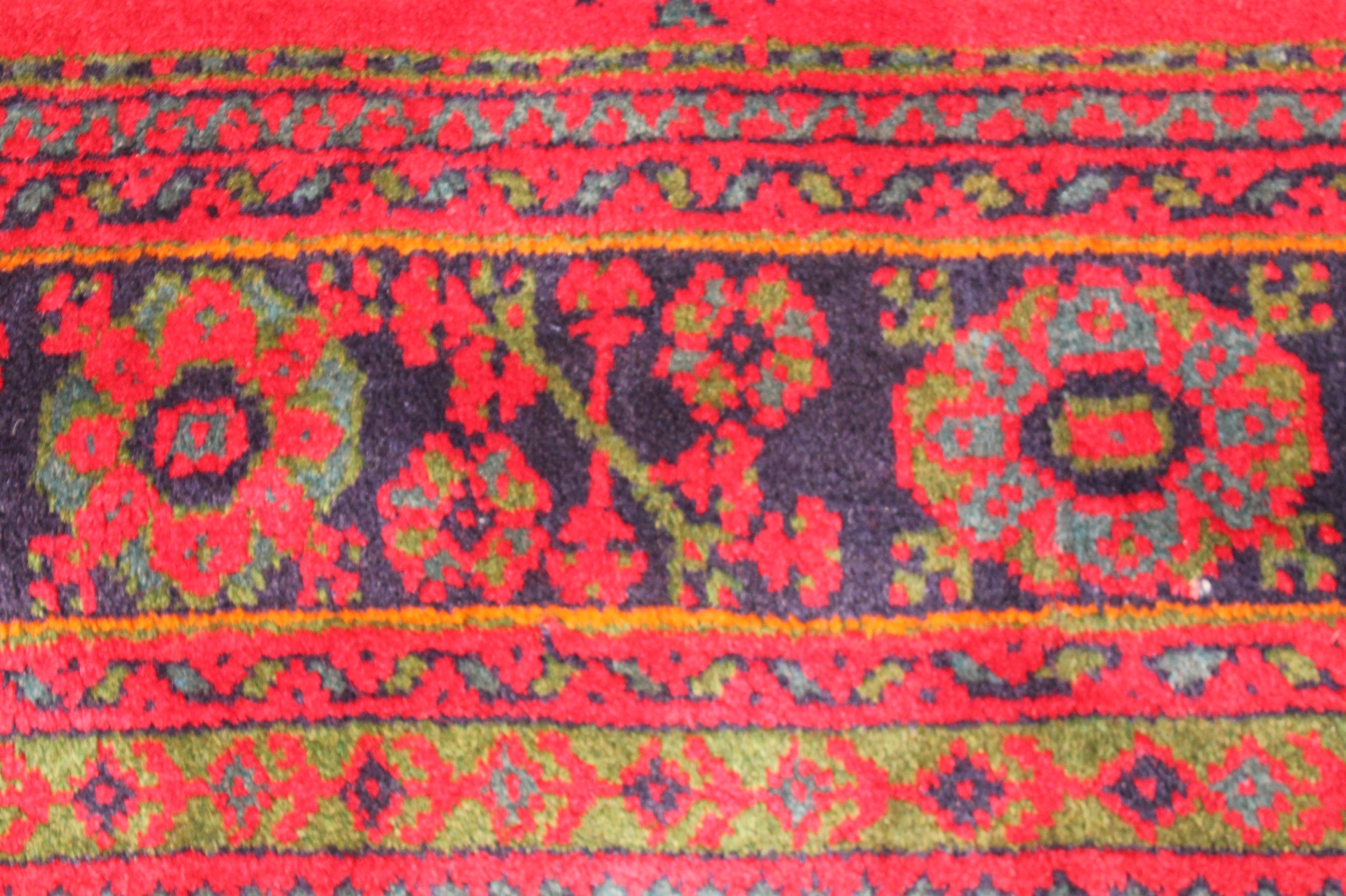 Antique Ushak carpet