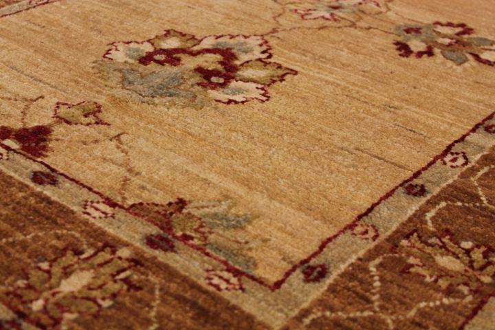 Sultan Abad rug