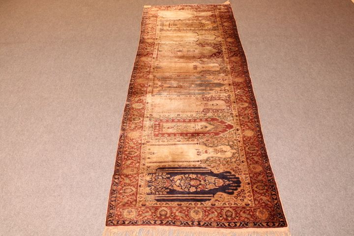 Antique silk Kaisari