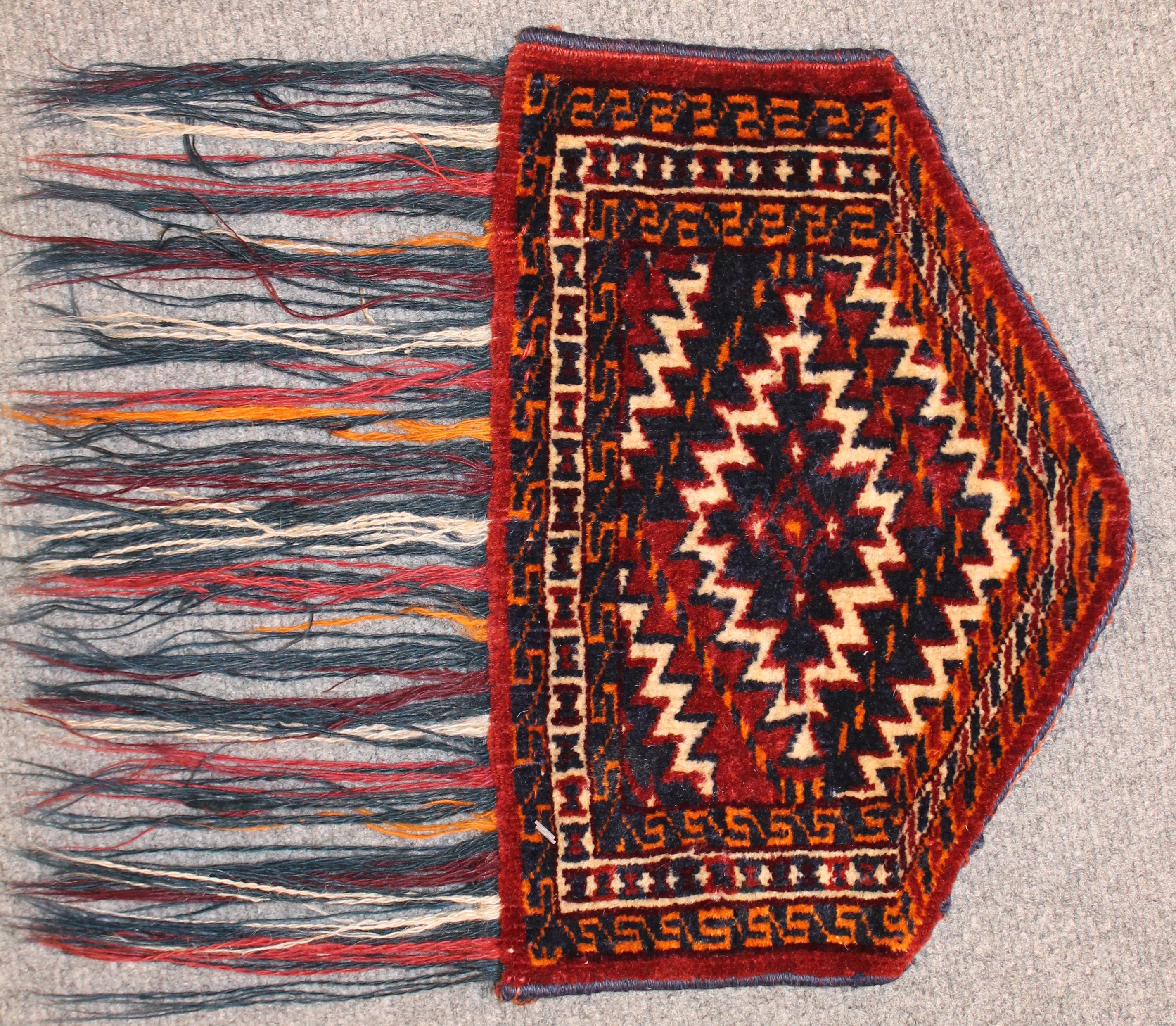 Antique Yamut Azmalik