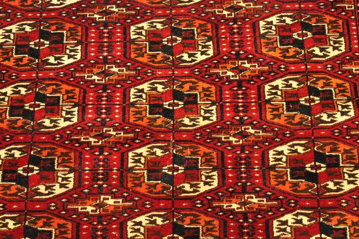 Antique Yamut rug