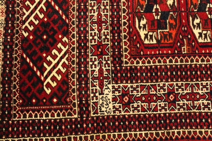 Antique Yamut rug
