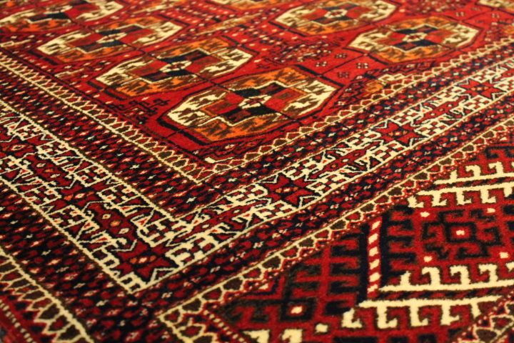 Antique Yamut rug
