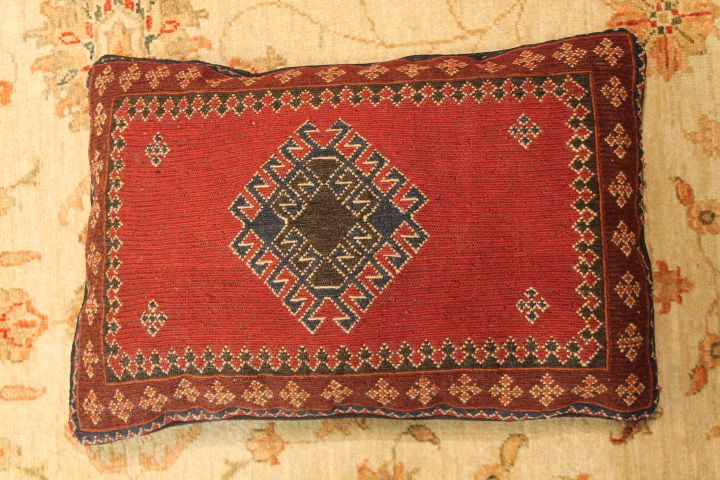 Caucasian Somak cushion