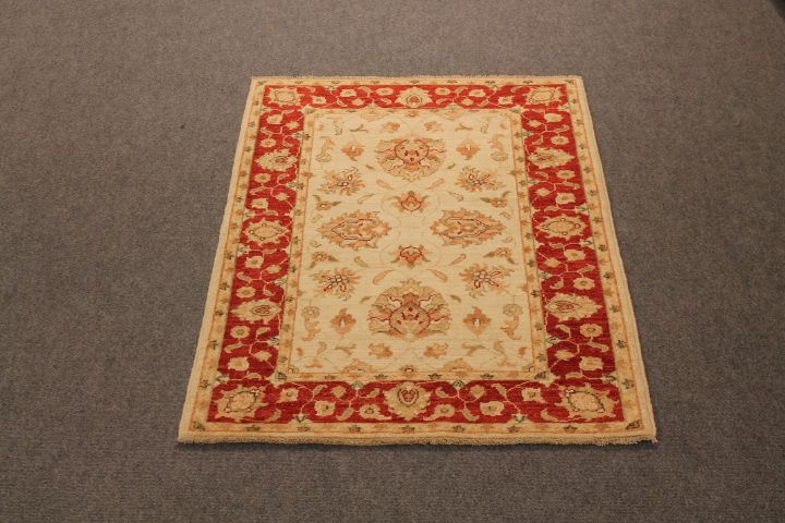 Kashan design rug