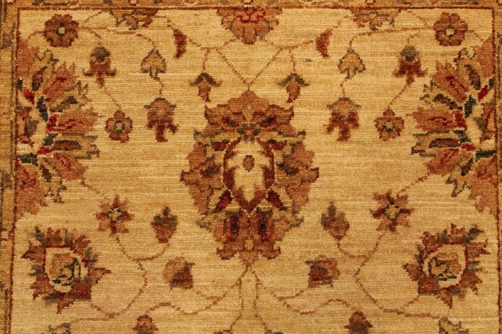 New Kashan desing rug