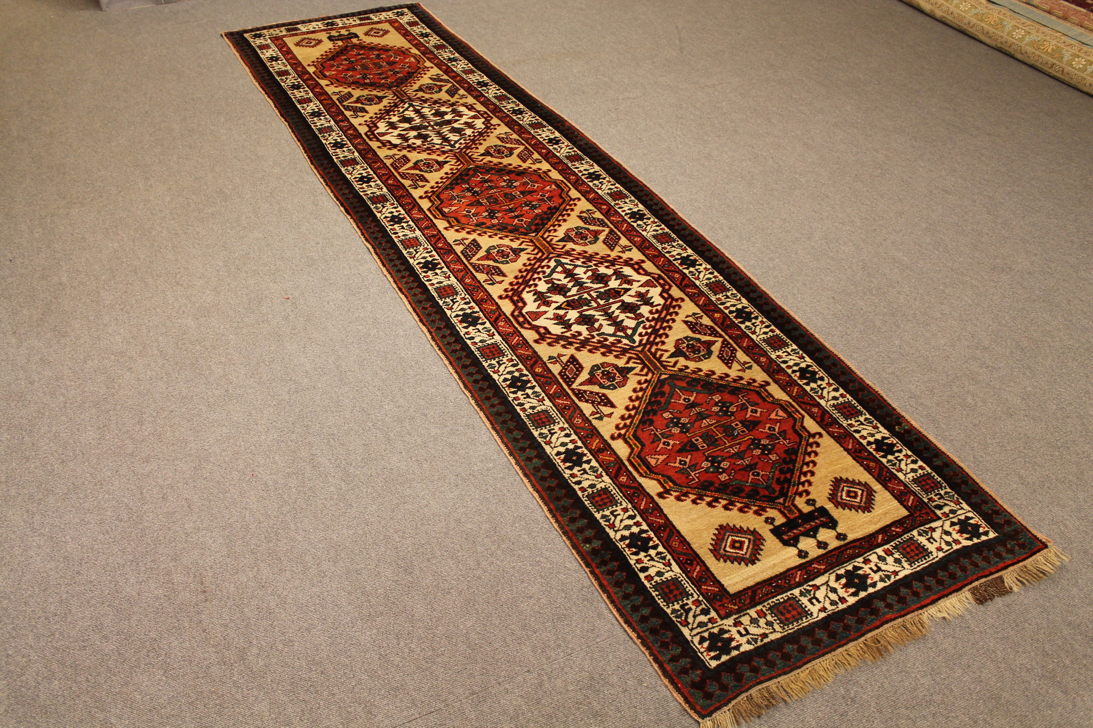 Antique Sarabi runner