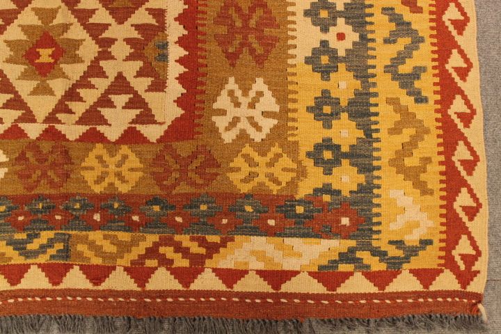 Qashqai Kilim