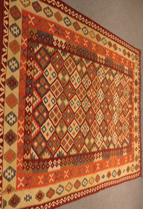 Ushak Turkish Kilim