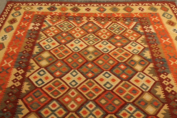 Ushak Turkish Kilim