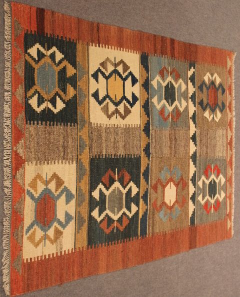 Qashqai Kilim