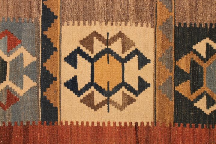 Qashqai Kilim