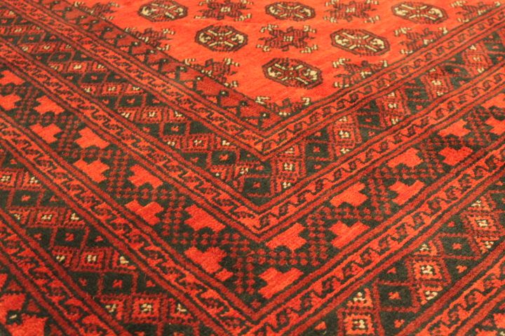 Tekke carpet