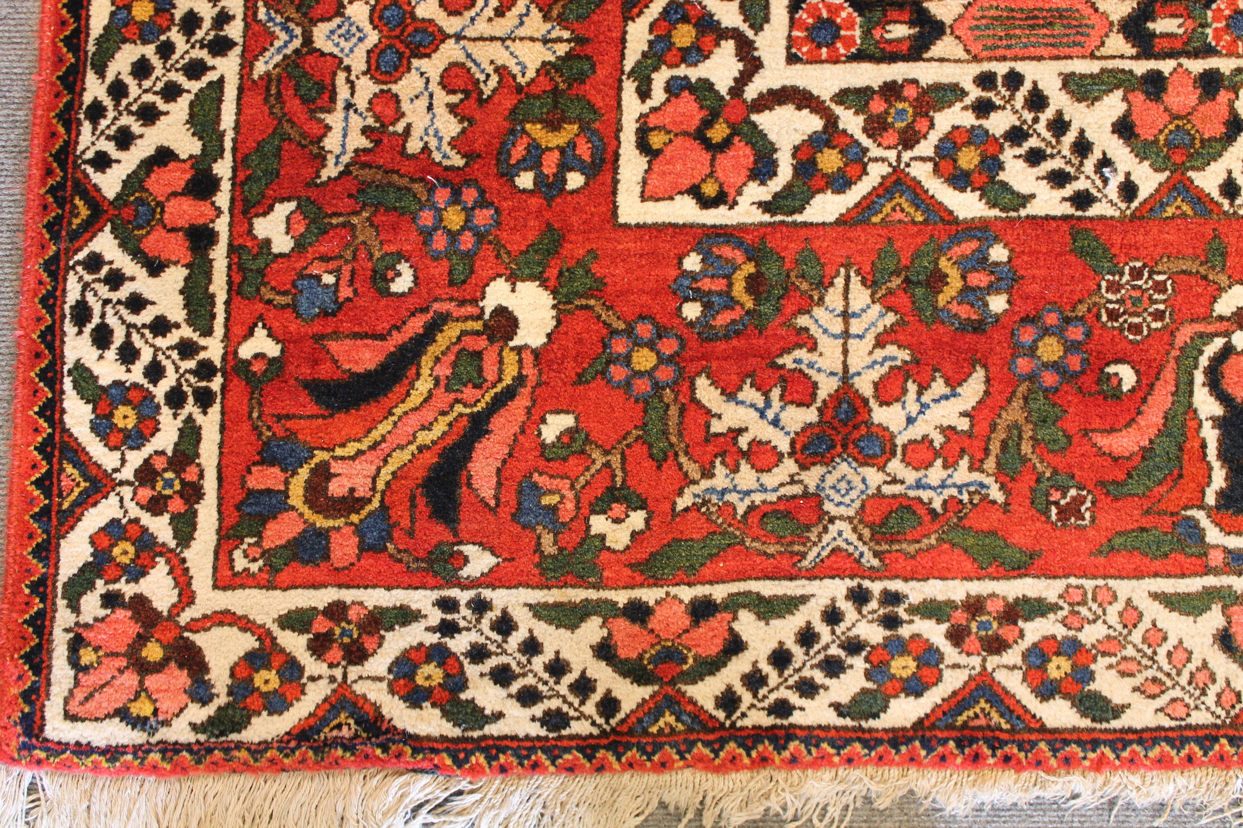 Bakhtiar carpet