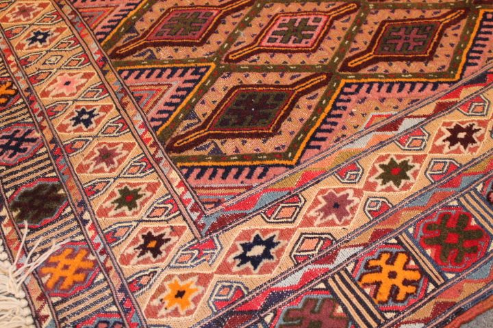 Very fine Hierati runner