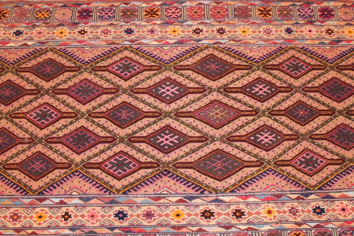 Very fine Hierati runner