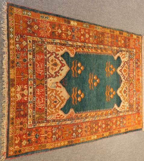 Antique ushak rug