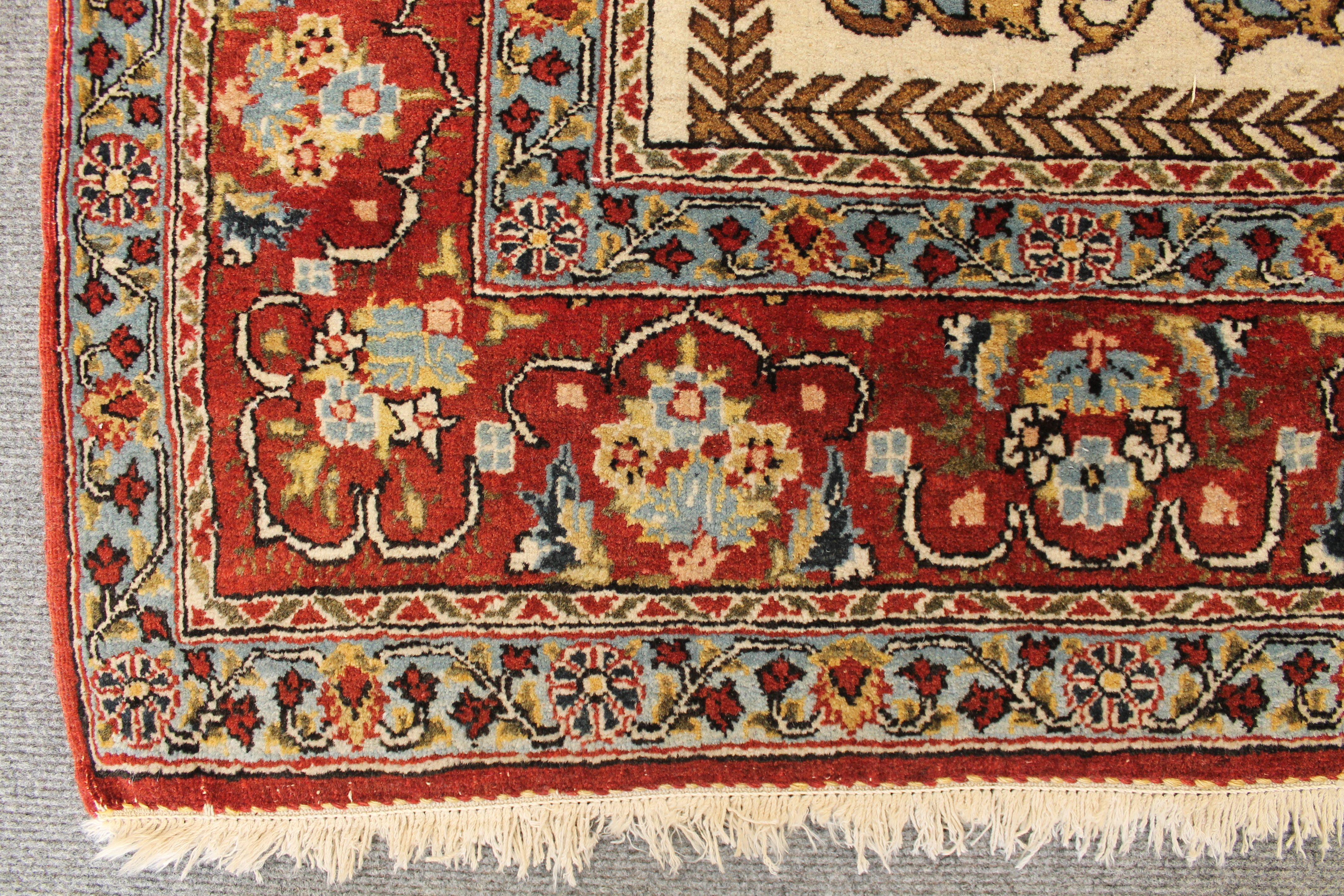 Qum rug