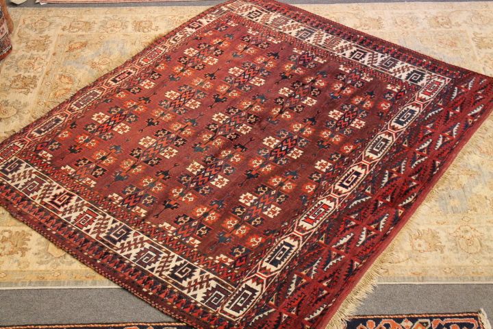 Antique Yamut rug