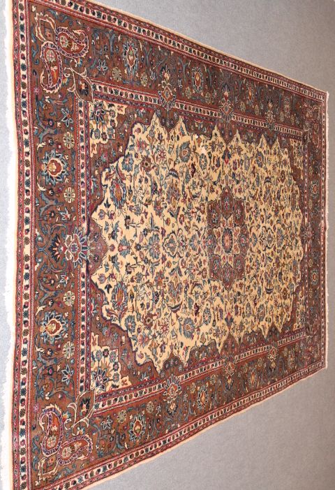 Kashan rug