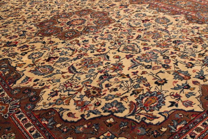 Kashan rug