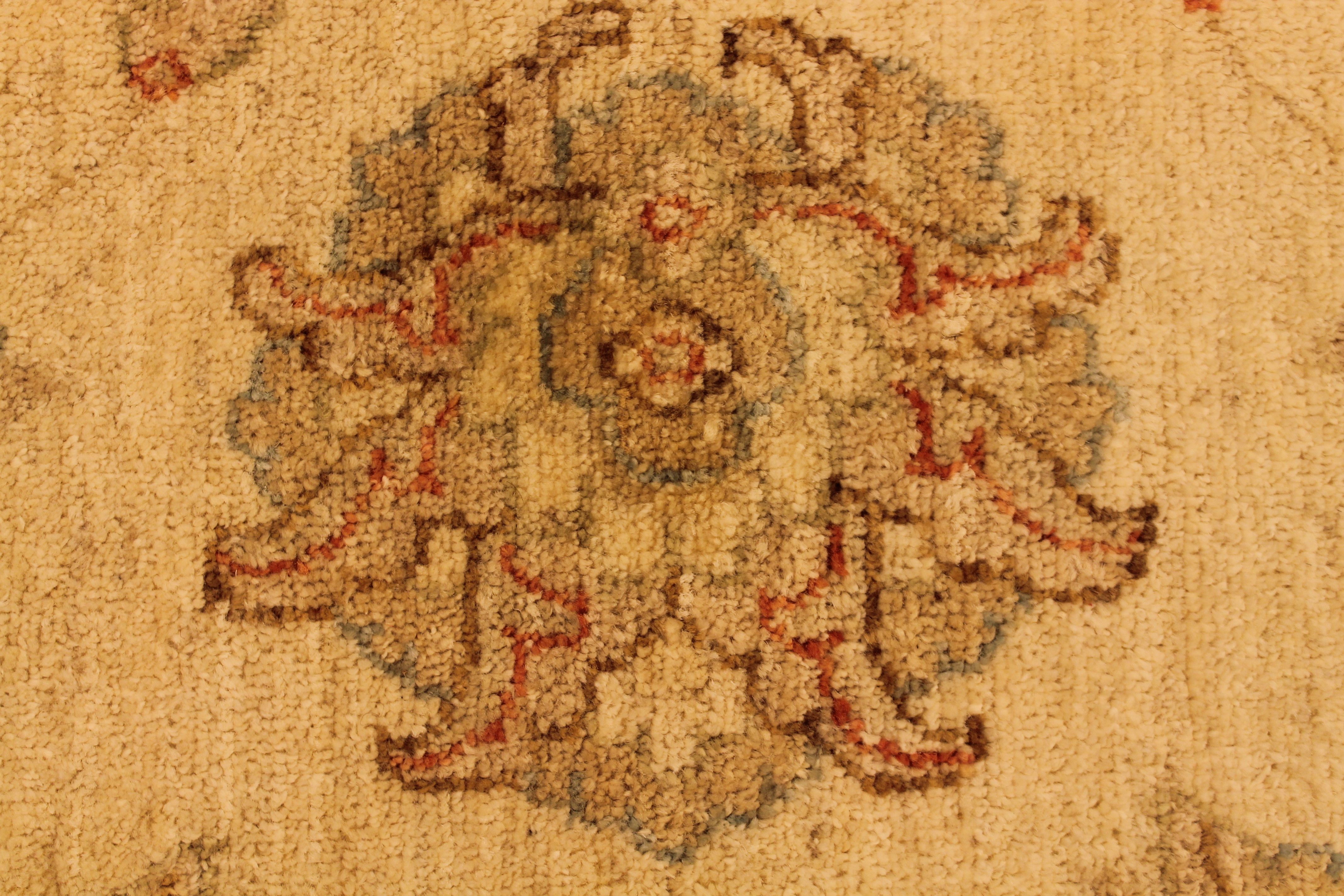Floral wool rug
