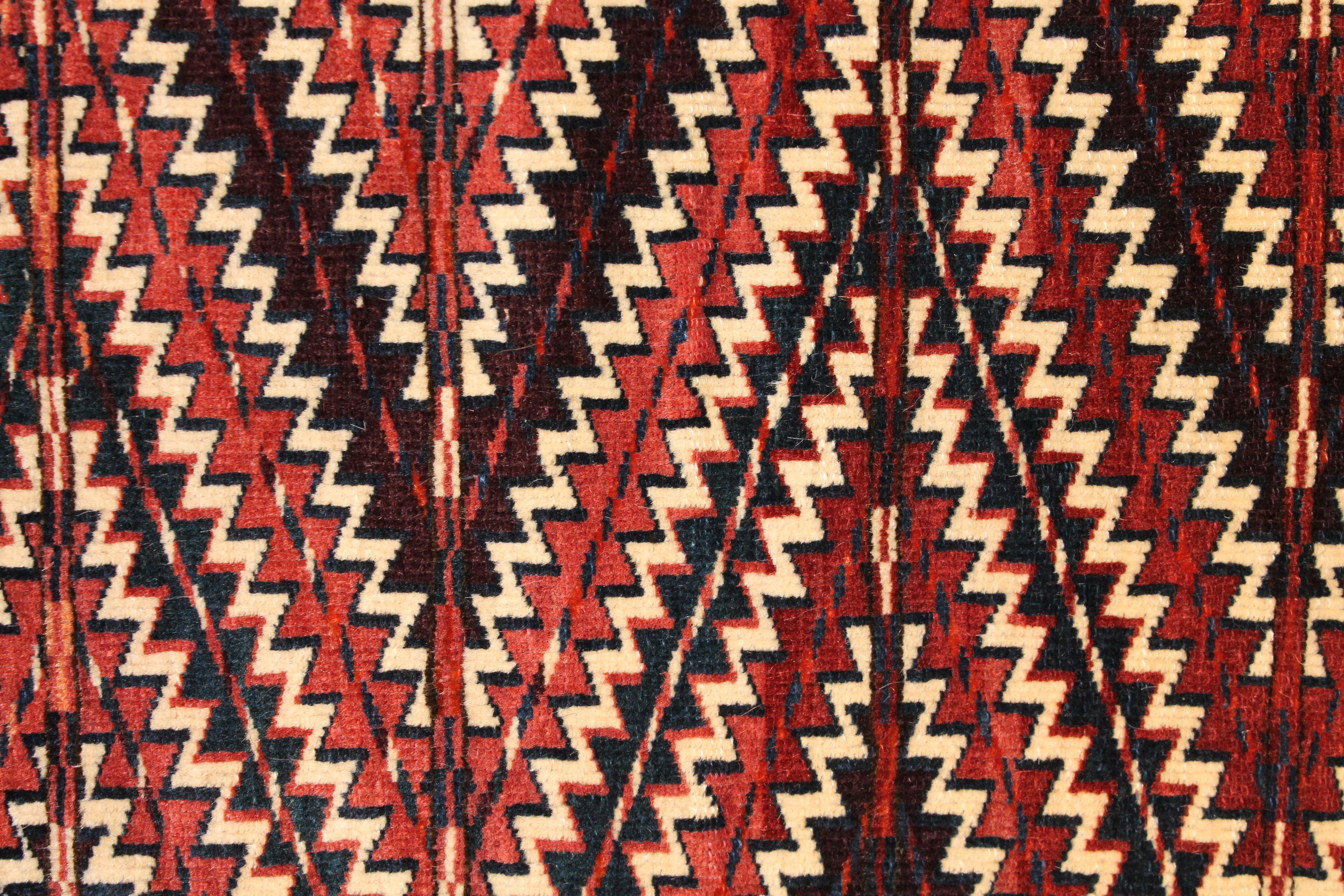 Antique Yamut Aukpash