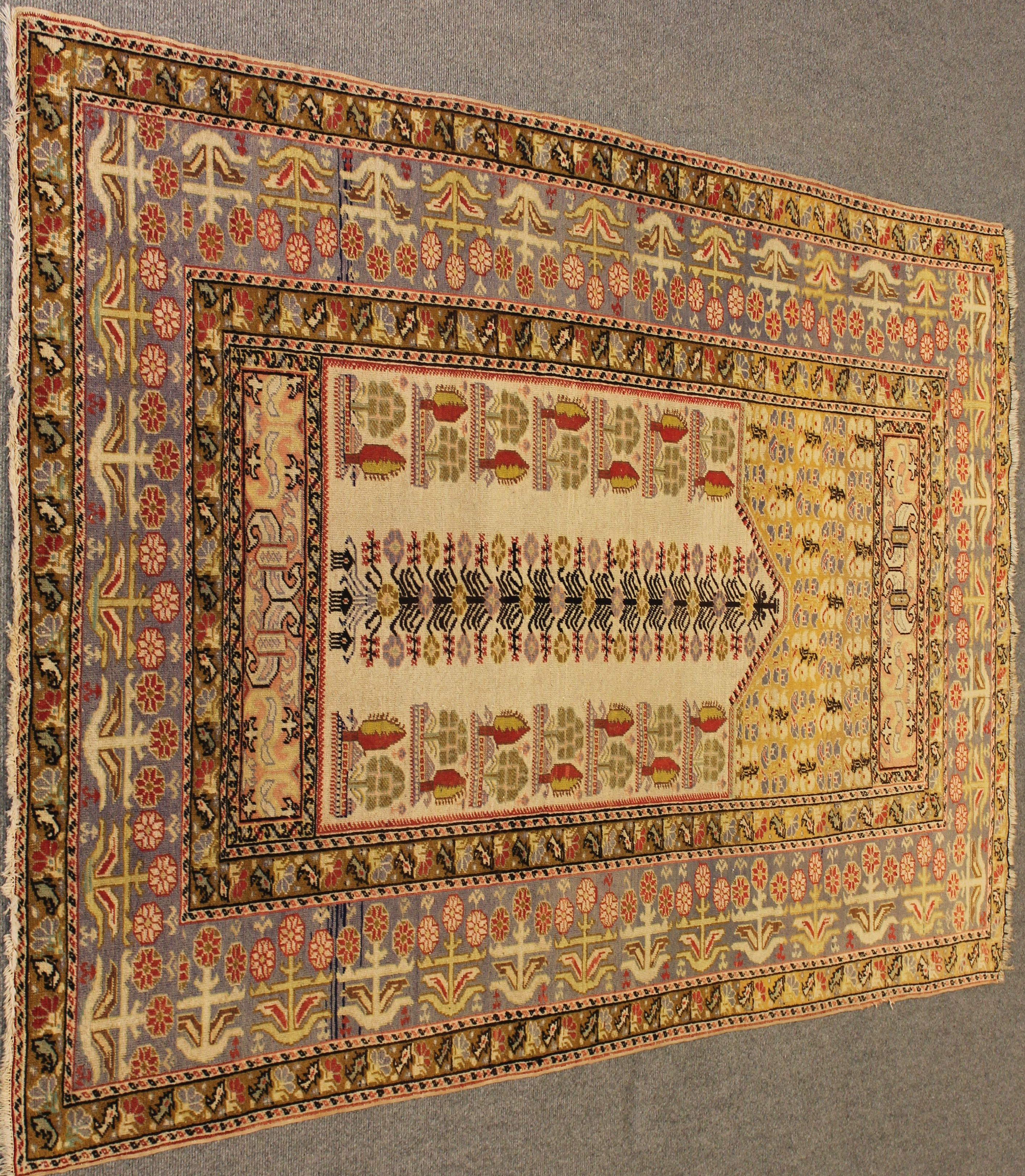 Qaisari rug