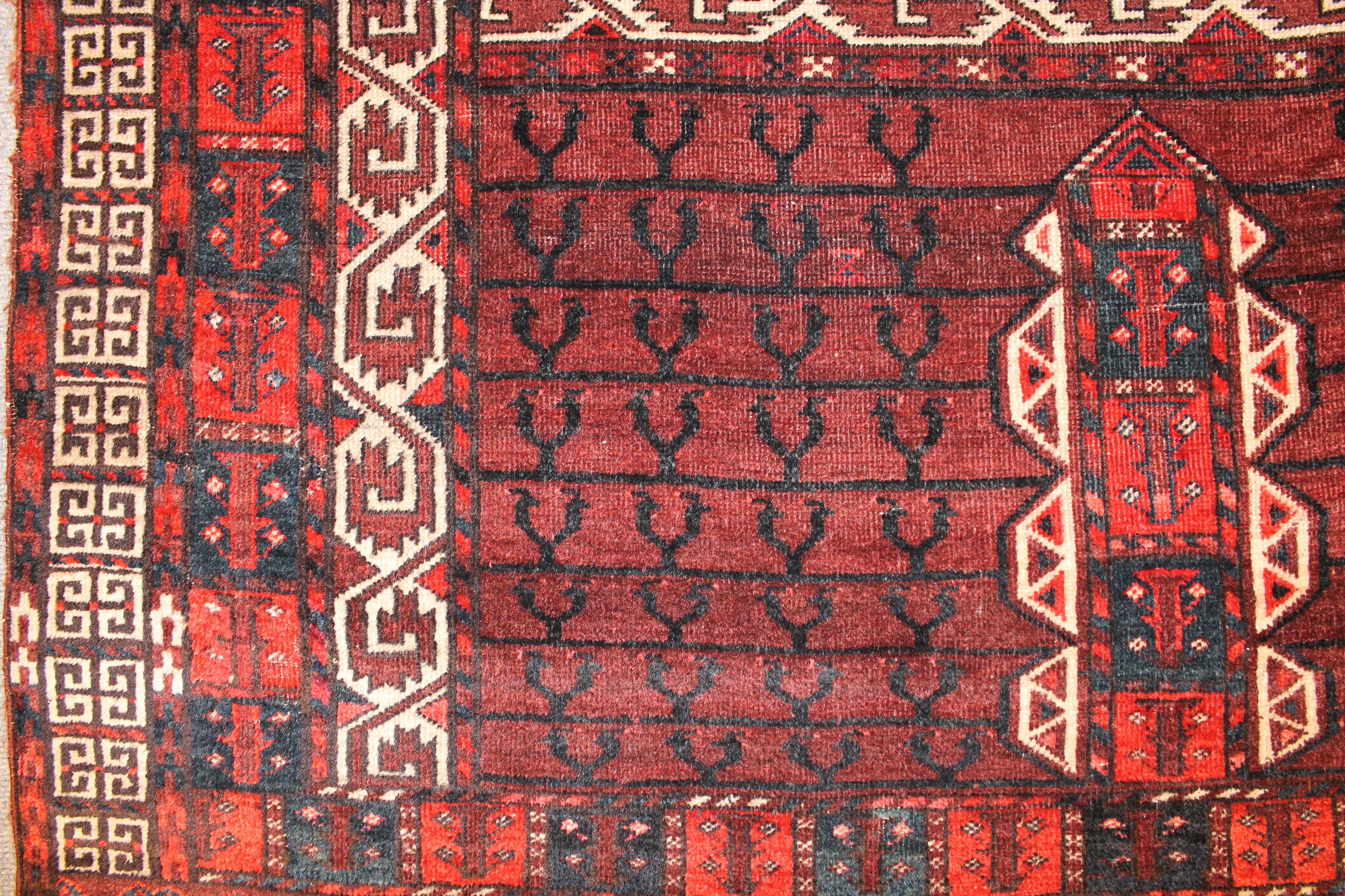 Antique Arabatchi Ensi rug